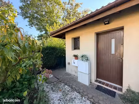 studio 1 pièce 25 m²