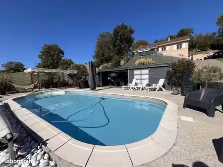 villa 4 pièces 99 m²