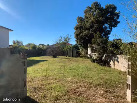 terrain constructible à vendre - biscarrosse bourg- 40600 - landes