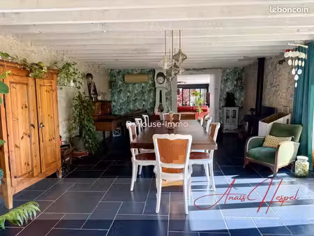 maison 7 pièces 205 m²
