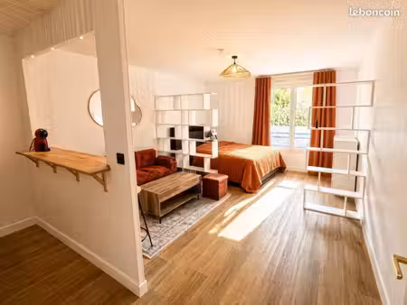 studio meublé rénové de 32 m² bien équipé clé en main