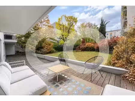 location bureaux 231m²