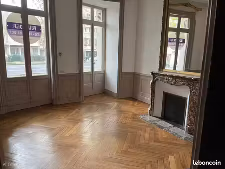 bureaux 80 m² tours