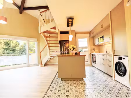 superbe duplex dernier étage proche mairie