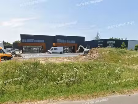 location local d’activités saint herblain 44800 973m²