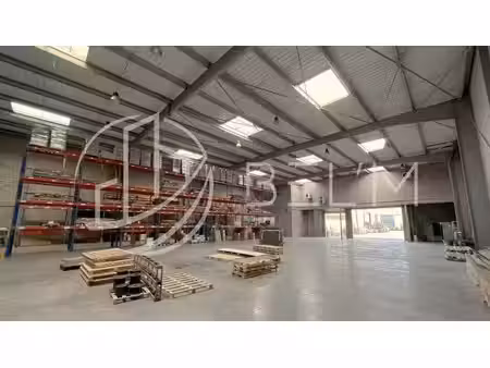 location local d’activités saint-thibault-des-vignes 77400 1998m²