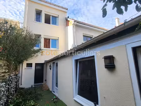 clamart centre  maison de ville à réagencer