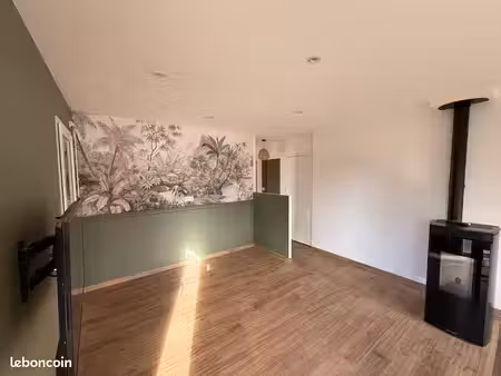 maison à louer . 3 pièces . 63m2