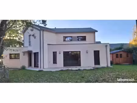 maison 7 pièces 128 m²
