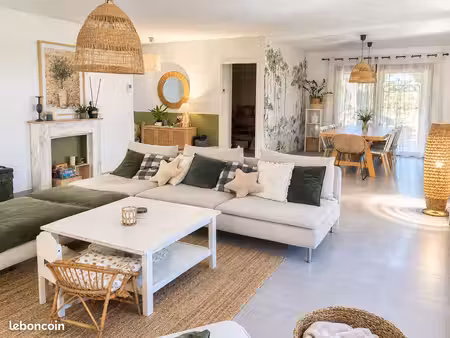 maison contemporaine 2022 – 130 m² avec piscine
