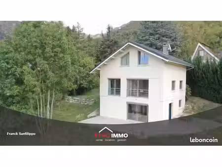 maison 7 pièces 160 m²