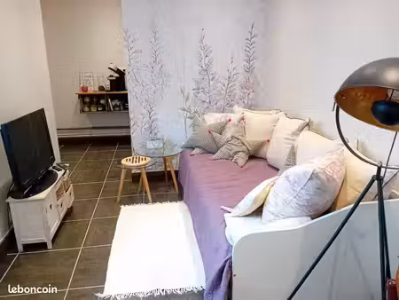 petit studio dans propriété privée