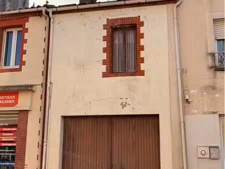 bâtiment ancien en pierre à fort potentiel
