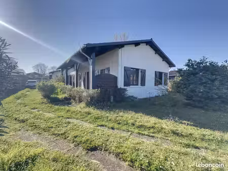 maison 8 pièces 154 m²