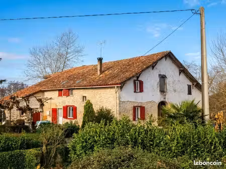 maison 6 pièces 212 m²