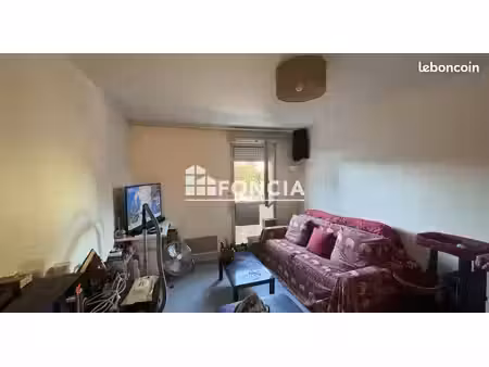 proche écoles  transports et commodités  studio loué