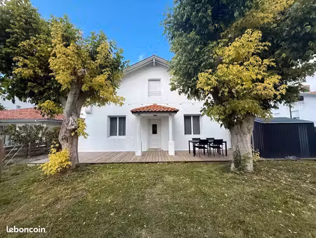 charmante maison mitoyenne 81m2 au sol