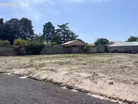 terrain à bâtir de 333 m² à haute-goulaine (44)