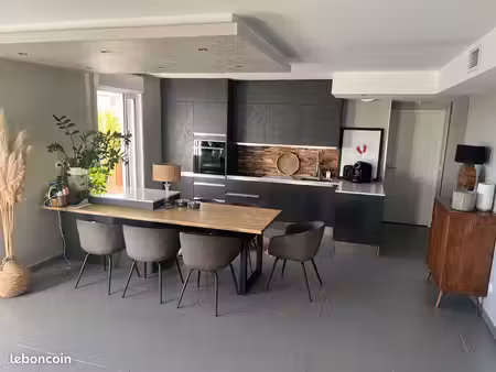 castelnau-le-lez – appartement 4 pièces de 96 17 m² avec terrasse exceptionnelle de 132 m²