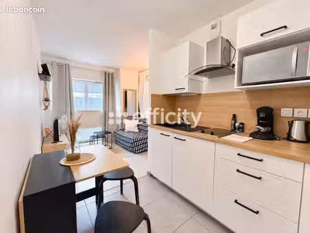 appartement 1 pièce 27 m²