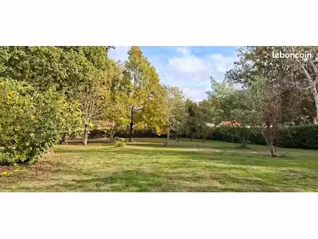 terrain 700 m² à saint-mars-de- coutais