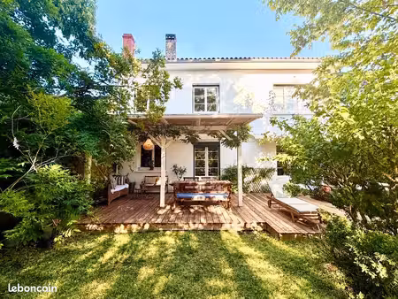 gradignan – belle maison familiale de 6 pièces avec atelier indépendant sur jardin clos et