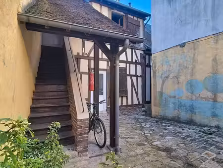 immeuble 5 pièces 107 m²