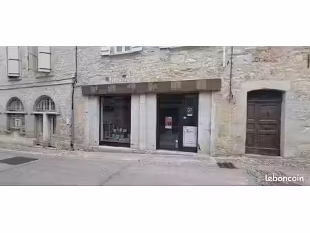 local commercial 74 m2