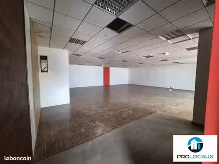 local commercial 457 m² saint egreve