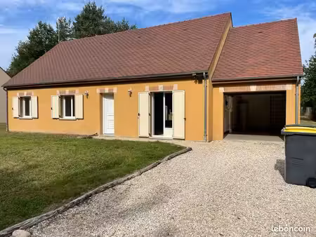 f4 à louer