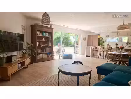 saint-médard-en-jalles centre – maison coup de cœur de 155 m²  rénovée à neuf  avec jardin