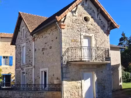 maison 3 chambres a louer dans le bourg de saint projet