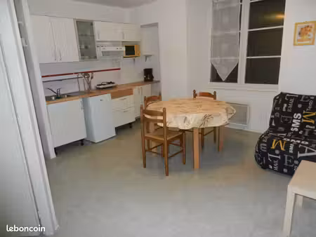 studio 25 m2 - centre ville aire sur adour