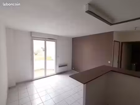 appartement t1bis avec parking