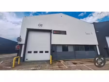 bureau 300 m²