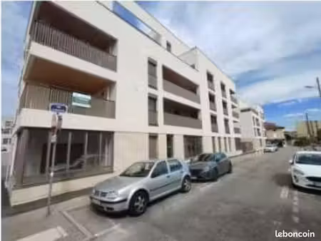 local commercial 410 m² bourgoin jallieu
