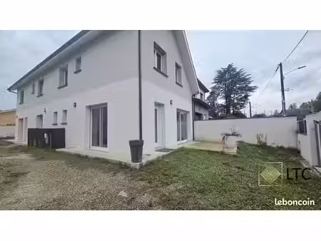 maison 8 pièces 180 m²