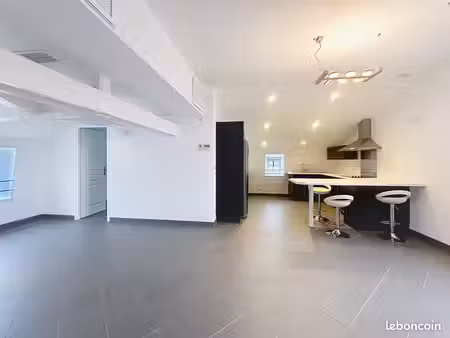 appartement 3 pièces 67 m²