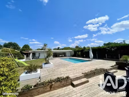 maison 7 pièces 146 m²