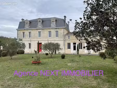 maison 11 pièces 470 m²