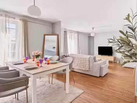 orléans – t2 de charme 62 m² | parking privé | idéal investisseur ou 1er achat