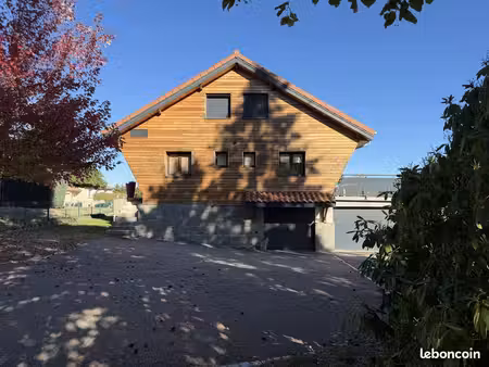 chalet 6 pièces 200 m²