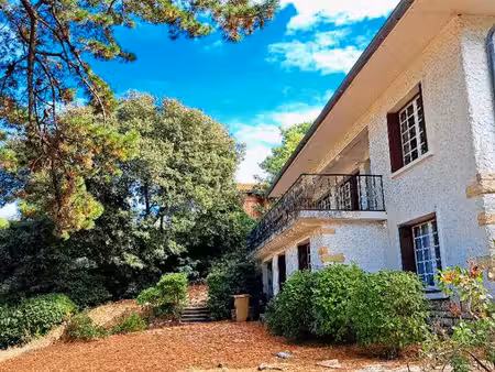 villa 7 pièces 220 m²