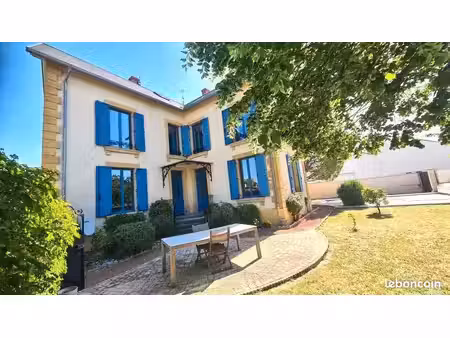 maison 7 pièces 160 m²
