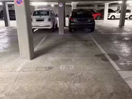place de parking en sous sol