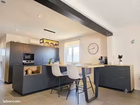maison 7 pièces 180m2