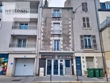 immeuble 5 pièces 260 m²