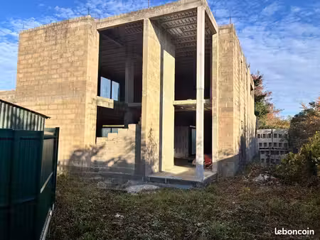 maison à vendre en cours de construction
