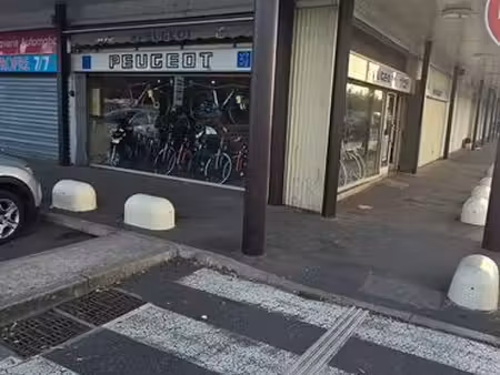 local commercial a louer