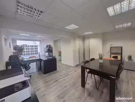 local commercial 80 m²